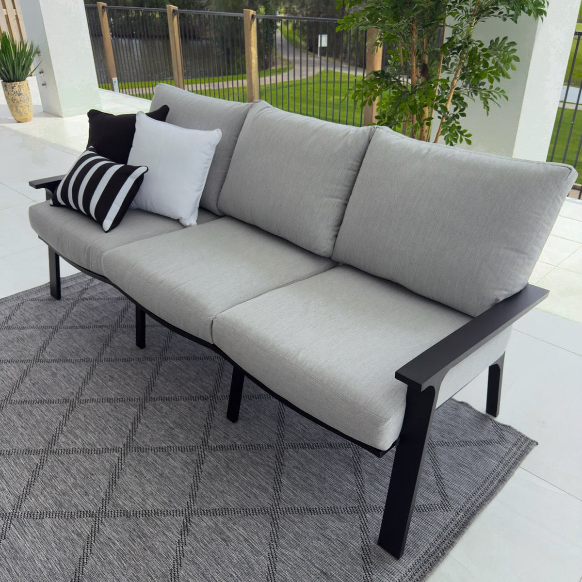 Bermuda 3 Seater - Outdoor Lounge