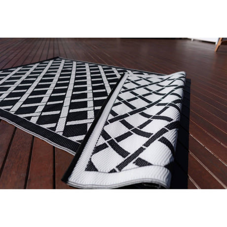 Signature Range Black & White - Outdoor Rug