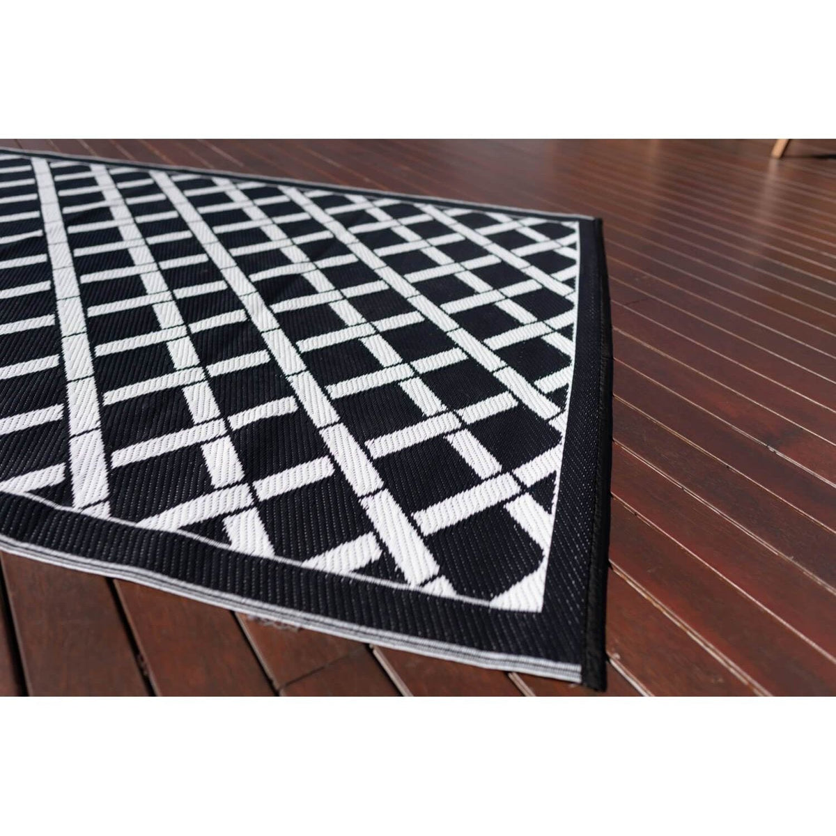 Signature Range Black & White - Outdoor Rug