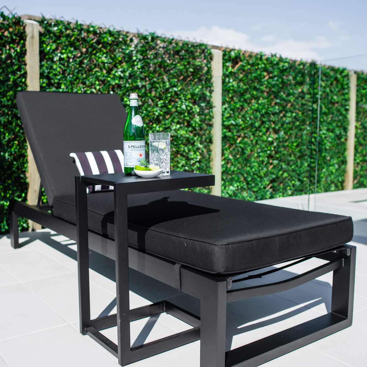 Milan Menzin w/Cushion  - Outdoor Sun Lounge