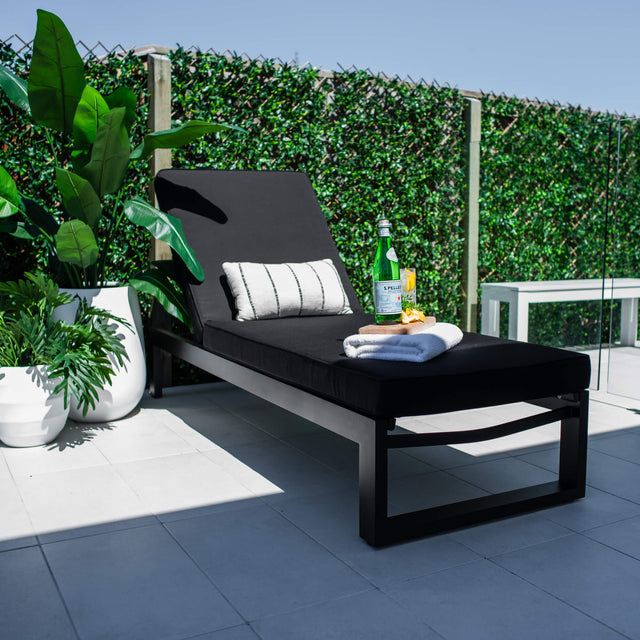 Milan w/Cushion  - Outdoor Sun Lounge