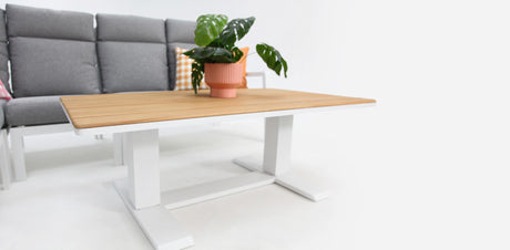 Dellaware Corner Lounge Setting